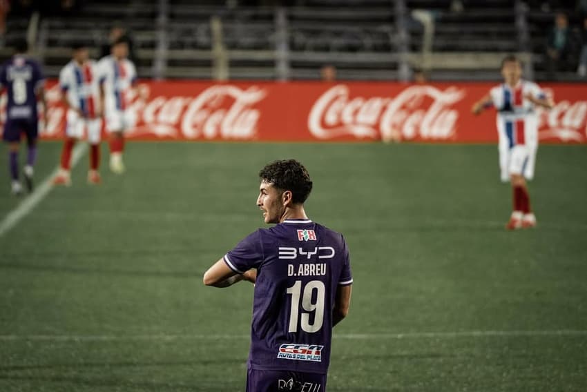 Diego Abreu, filho de Loco Abreu, em ação (Foto: Reprodução Instagram/@diegoabreux)