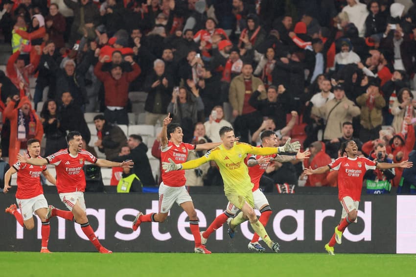 Trubin comemora gol do Benfica sobre o Real Madrid na Champions League