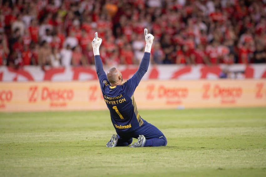 Weverton em Inter 3 x 2 Grêmio