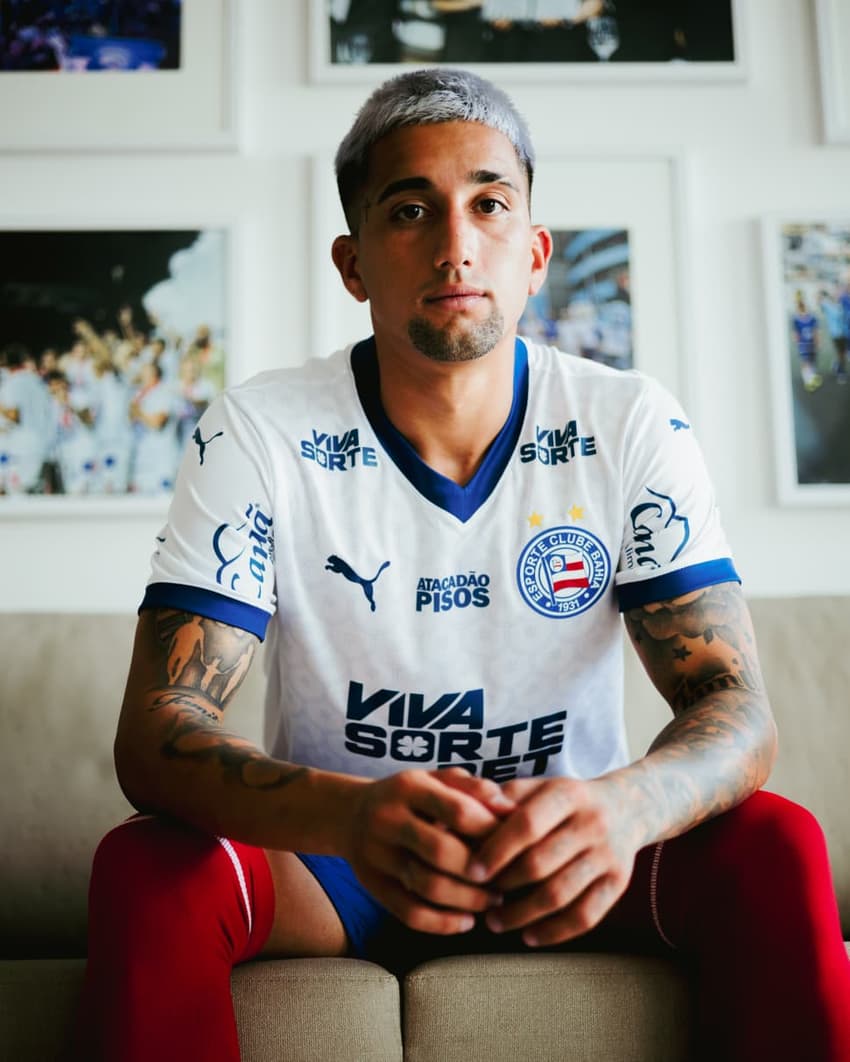 Cristian Olivera é apresentado como o primeiro reforço do Bahia para a temporada 2026 (Foto: Letícia Martins / EC Bahia)