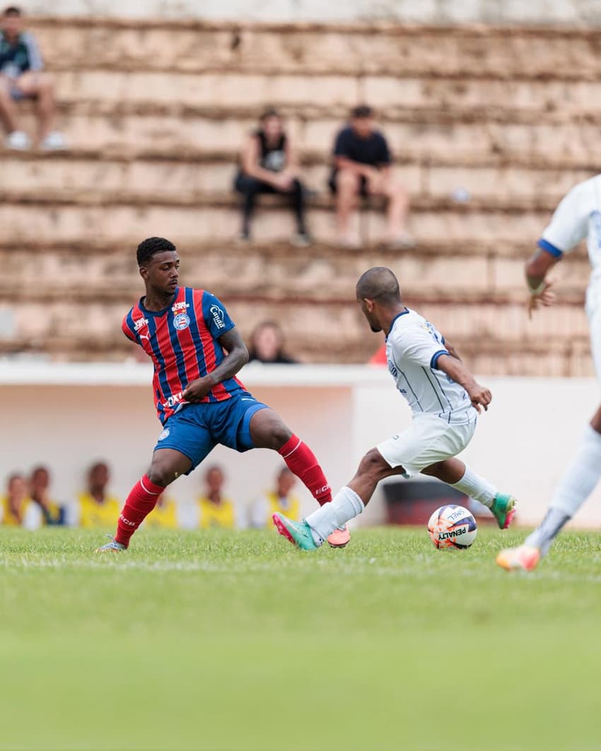 Bahia e CSA se enfrentaram pela segunda rodada da Copinha (Foto: Juninho em ação na partida entre Bahia e CSA pela Copinha (Foto: @RaphaMarquesFoto)