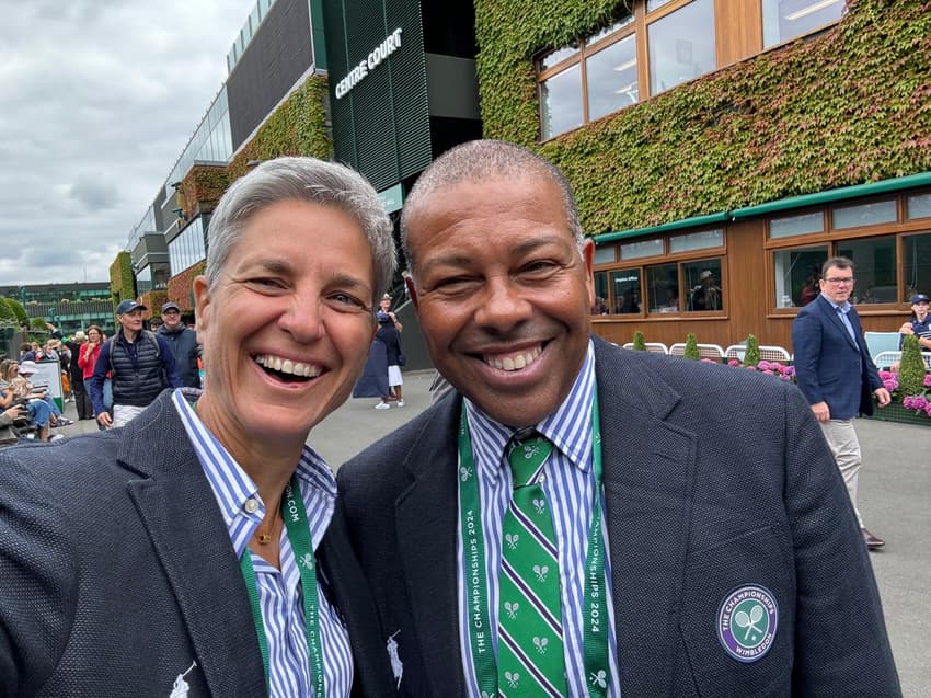 O ex-árbitro de tênis Carlos Bernardes em Wimbledon (Arquivo pessoal)