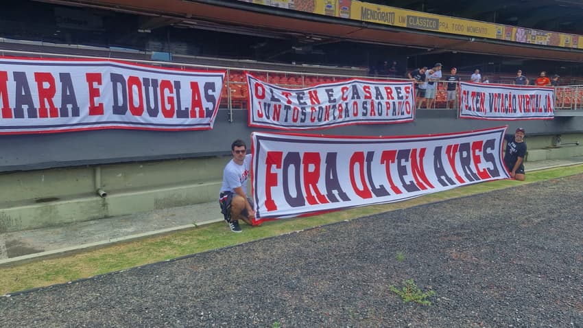Protesto da torcida do São Paulo no Morumbis (Foto: Reprodução)
