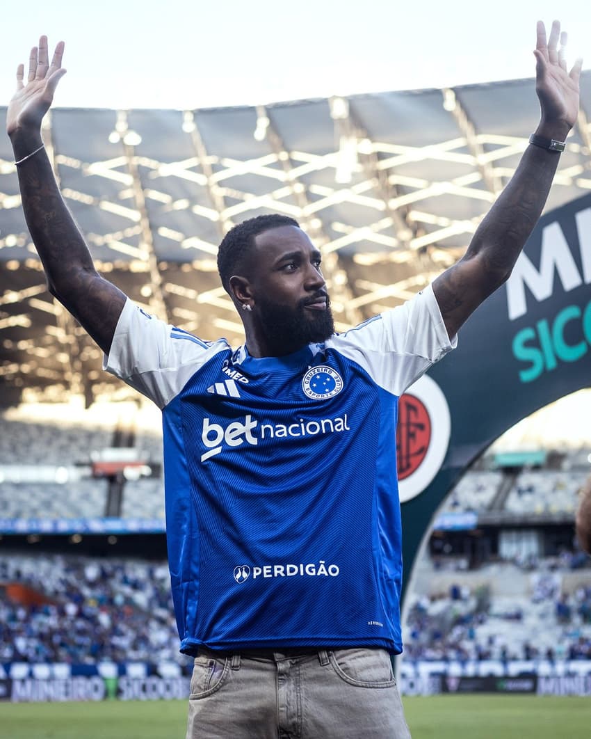 Gerson e Pedrinho (Foto: Gustavo Aleixo/Cruzeiro) 