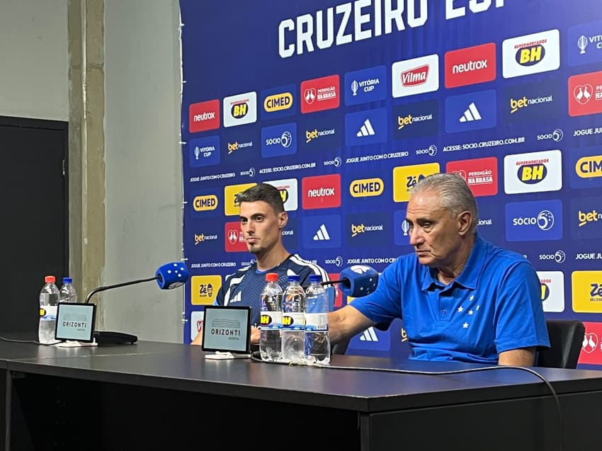 Tite e Matheus Bacci (Foto: Eduardo Statuti/Lance!)