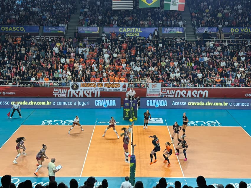 Osasco venceu o Fluminense nas quartas de final da Copa Brasil de Vôlei (Foto: Beatriz Pinheiro / Lance!)