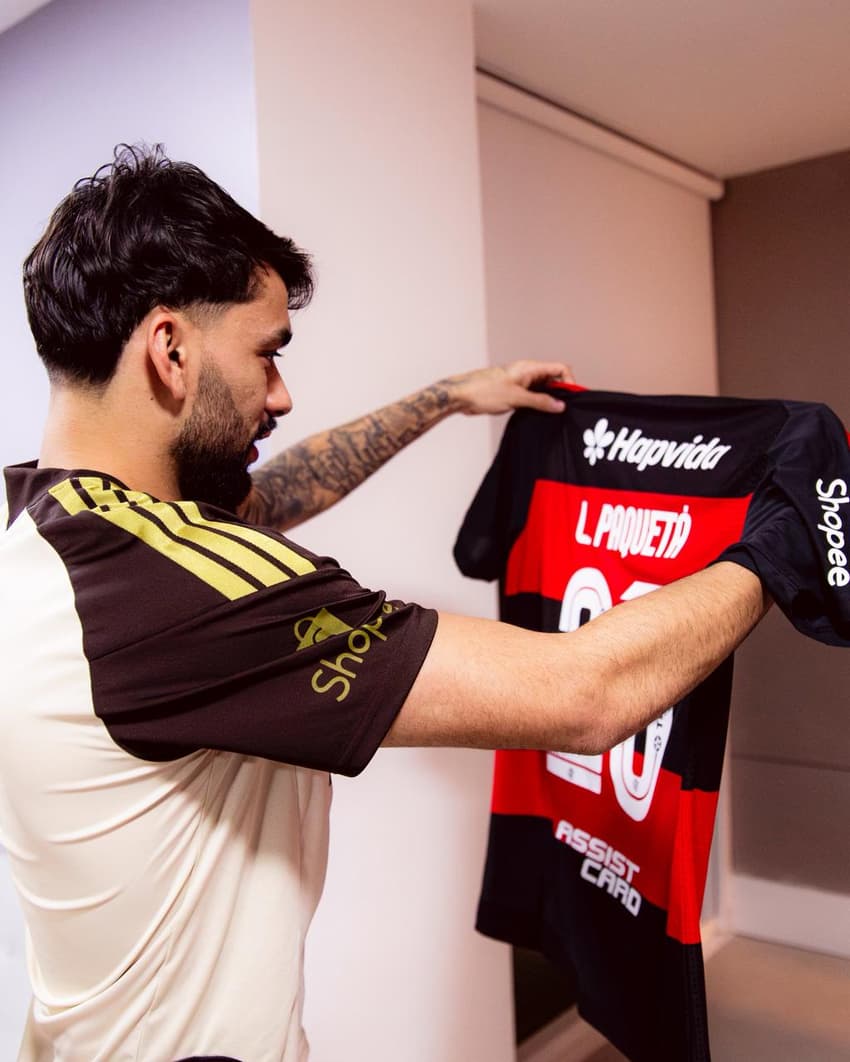 Lucas Paquetá assinou contrato com o Flamengo (Foto: Divulgação/Flamengo)