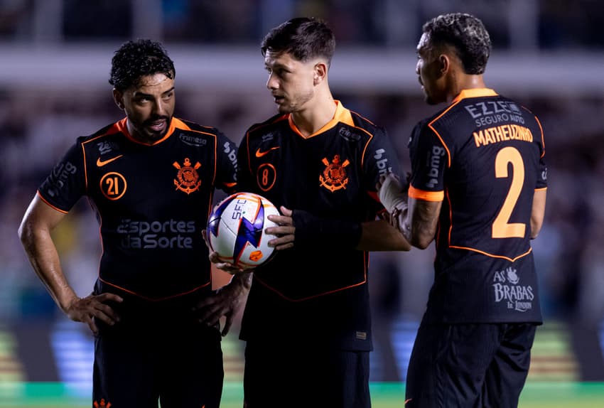 Corinthians enfrenta o Bahia na Vila Belmiro (Foto: Agência Corinthians)