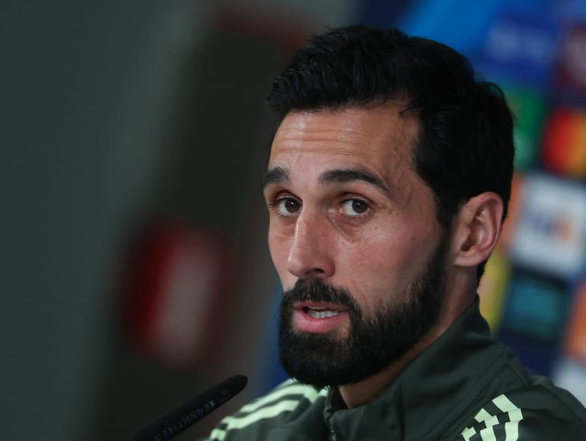 Vini Jr: Álvaro Arbeloa fala em coletiva antes de Real Madrid x Monaco, válida pela Champions League 2025/26 (Foto: Pierre-Philippe Marcou/AFP)