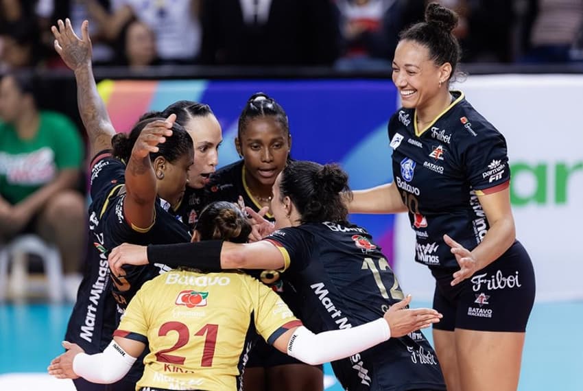 Batavo Mackenzie vence Minas na Superliga (Foto: Reprodução Instagram)