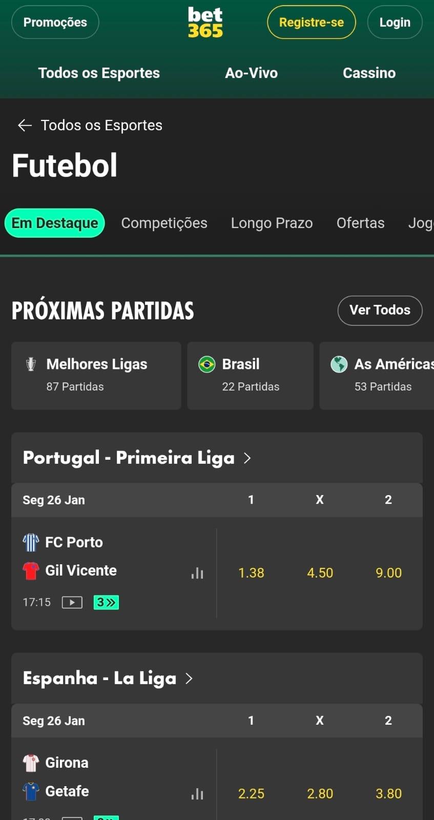 Captura de tela da bet365 com os jogos de futebol em destaque para os próximos dias.