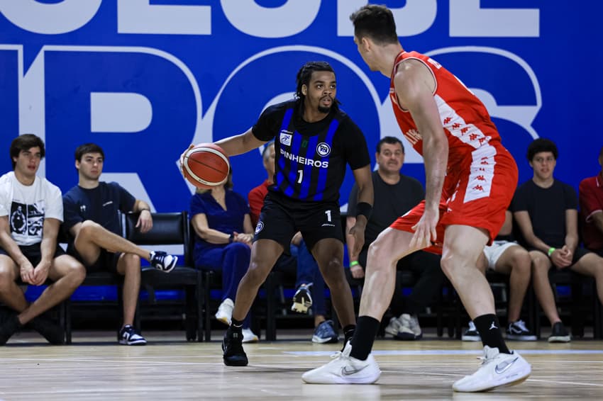 David Sloan em ação no Pinheiros x Paulistano pela Copa Super 8 (Foto: RICARDO BUFOLIN / ECP)