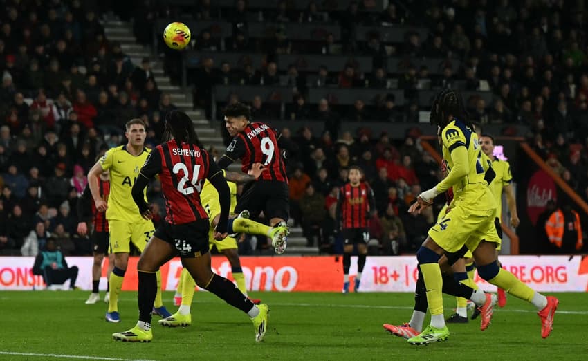 Evanilson marcou na vitória do Bournemouth sobre o Tottenham pela Premier League (Foto: Glyn KIRK / AFP)