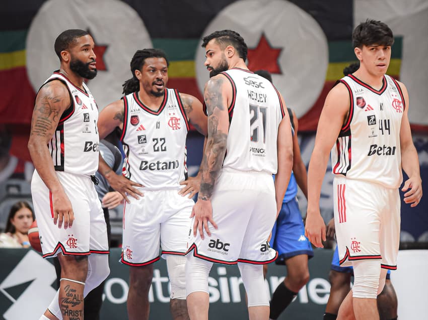 Flamengo vence mais uma no NBB. (Foto: PaulaReis/Flamengo)