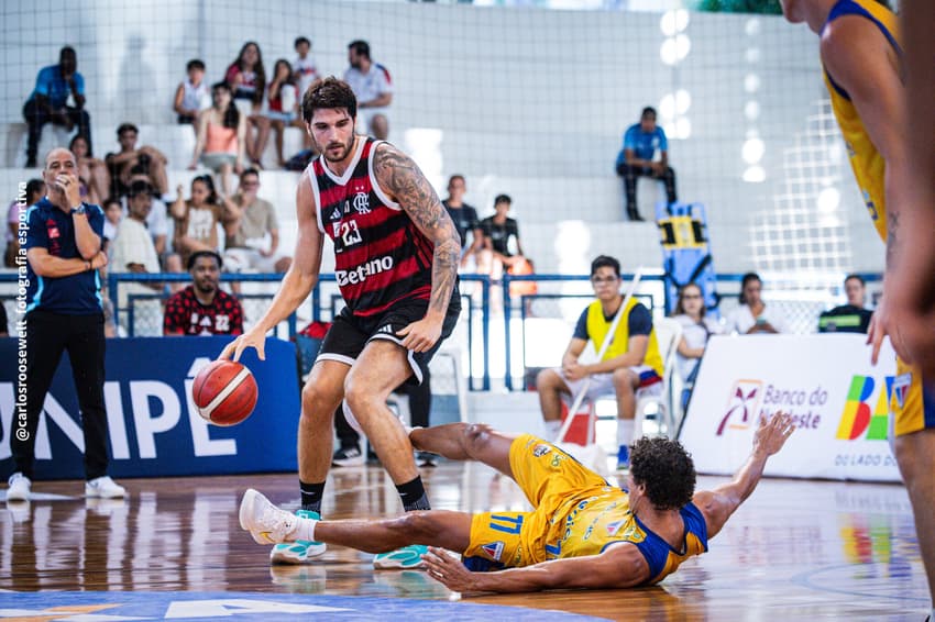 Flamengo venceu o Fortaleza no NBB (Foto: Carlos Roosewelt/FBC)