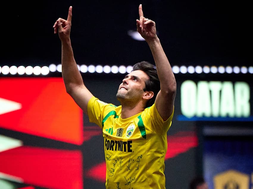 Kaká comemora gol de pênalti na Kings World Cup (Foto: Reprodução)