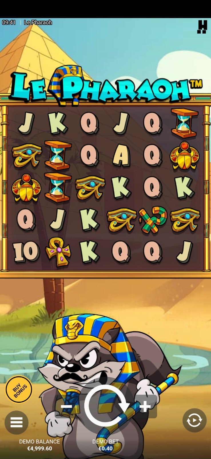 Captura de tela do caça-níquel Le Pharaoh com sessão iniciada no site oficial do provedor Hacksaw Gaming