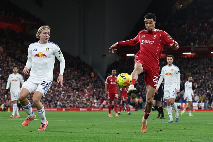 Liverpool e Leeds empataram por 0 a 0 na Premier League (Foto: Darren Staples / AFP)
