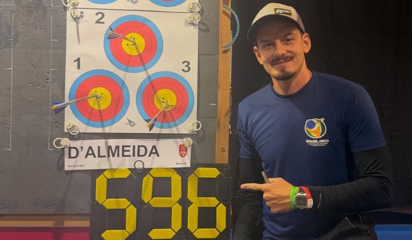 Marcus D'Almeida bate recorde brasileiro no tiro com arco indoor (Foto: Reprodução/ Instagram)