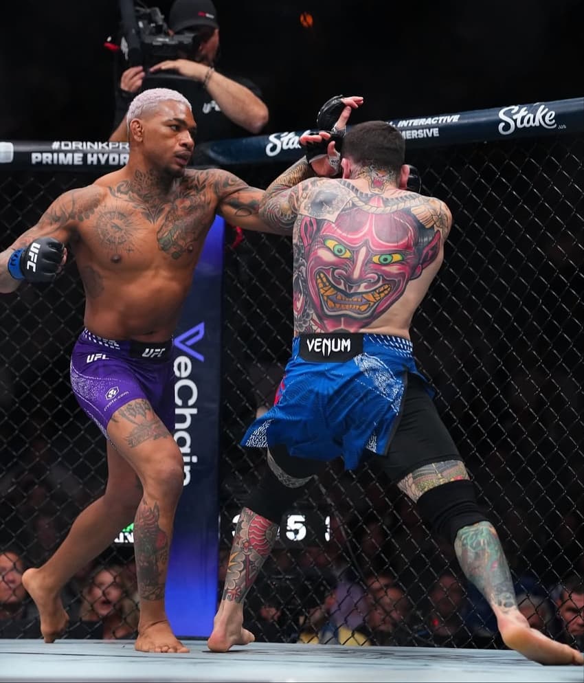 Morales atropelou Brady na última rodada do UFC (Foto: Reprodução Instagram miichaelufc)