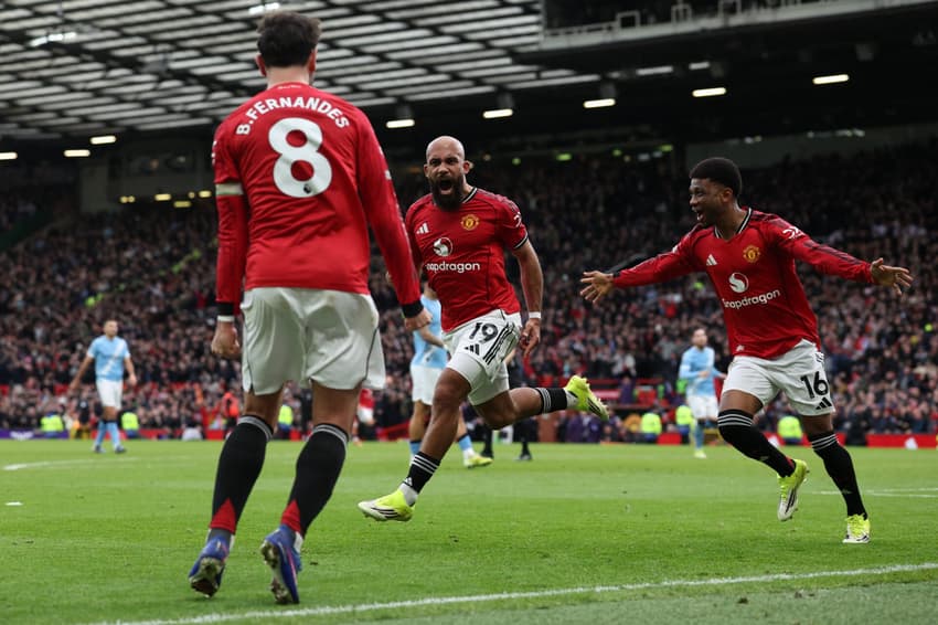 Pela 22ª rodada da Premier League, o Manchester United venceu o Manchester City por 2 a 0 (Foto: Darren Staples / AFP)
