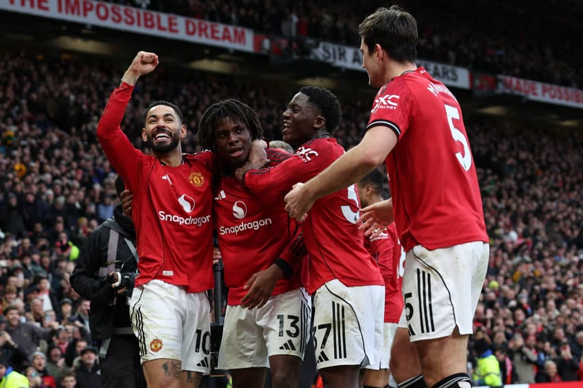 Pela 22ª rodada da Premier League, o Manchester United venceu o Manchester City por 2 a 0 (Foto: Darren Staples / AFP)