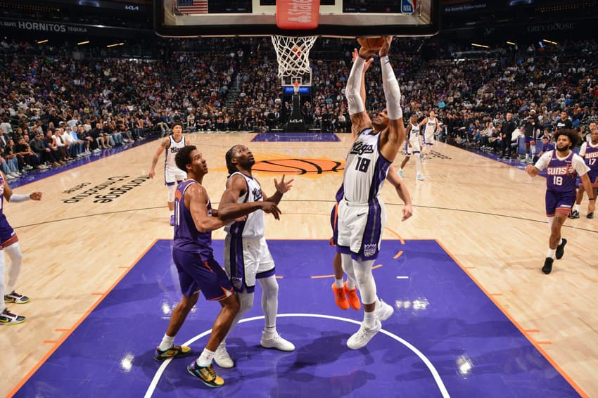 Russell Westbrook em jogo entre Sacramento Kings e Phoenix Suns na NBA (Foto: Barry Gossage/NBAE via Getty Images/AFP)