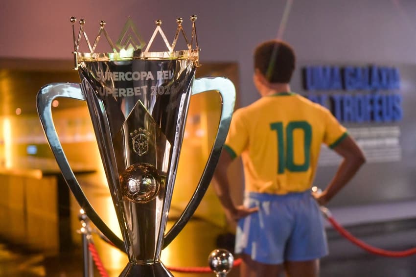 Taça da Supercopa do Brasil (Foto: Rafael Ribeiro/CBF)