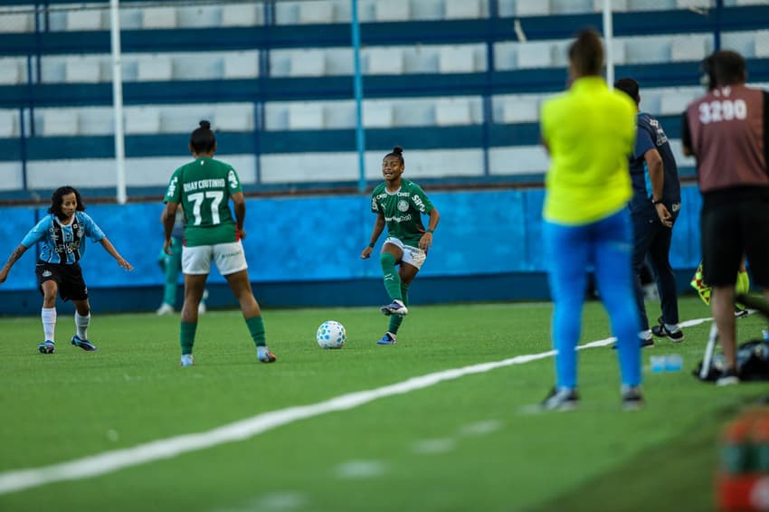 Palmeiras e Grêmio duelaram pela segunda rodada do Brasileirão Feminino. (Foto: Angelo Pieretti / Grêmio FBPA)