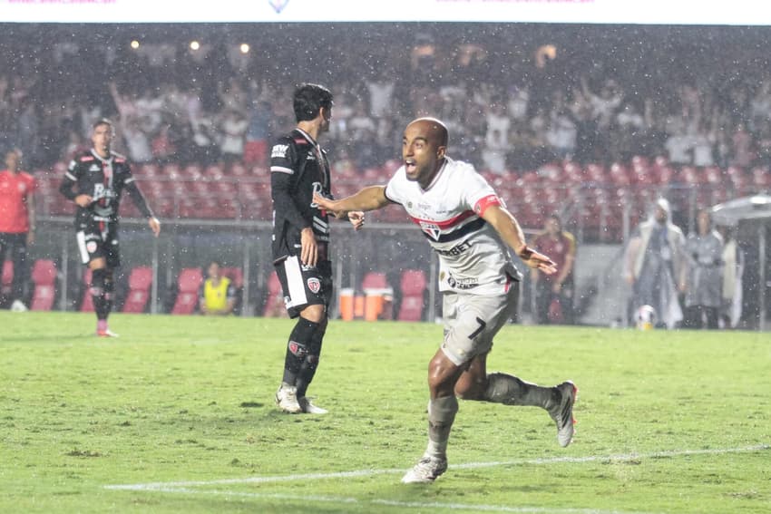 Lucas marcou o gol de empate do São Paulo (Foto: Peter Leone/Ofotográfico/Gazeta Press)