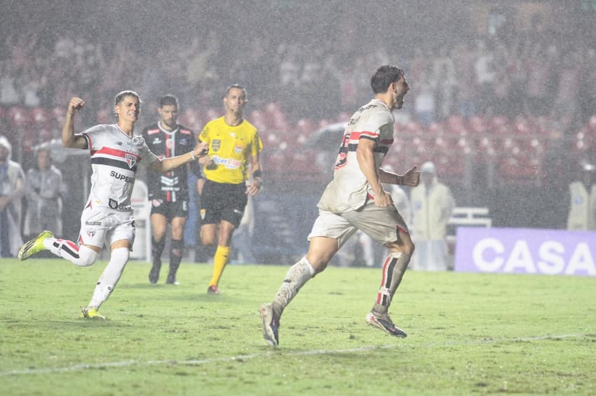 Calleri vitória do São Paulo