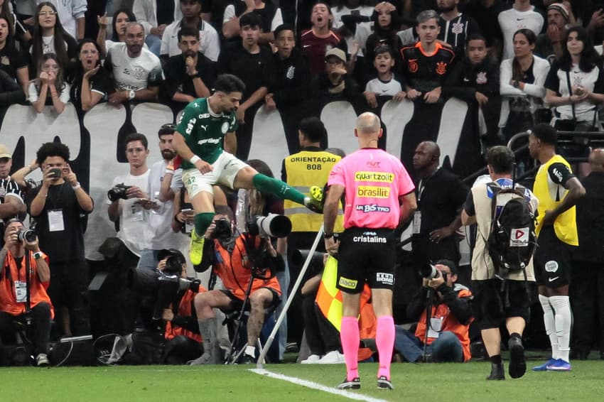 Comemoração de Flaco López no gol de plameiras (Foto: Peter Leone/Ofotografico/Gazeta Press) 