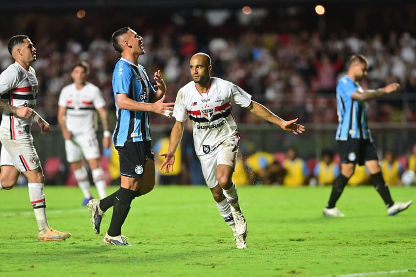 São Paulo e Grêmio se enfrentam pelo Brasileirão (Foto: Eduardo Carmim/Photo Premium/Gazeta Press) 