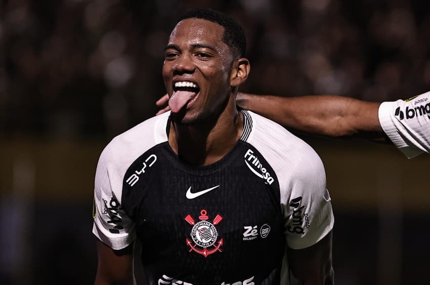 André foi decisivo na vitória do Corinthians (Foto: Fabio Giannelli/ Agif/Gazeta Press)