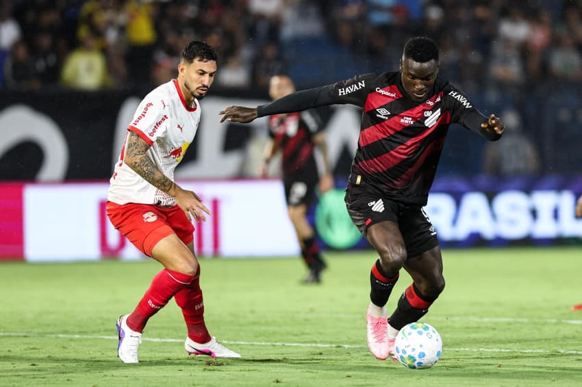 Red Bull Bragantino e Athletico-PR empataram por 1 a 1 (Foto: Vitor Vidal/Agência F8/Gazeta Press)