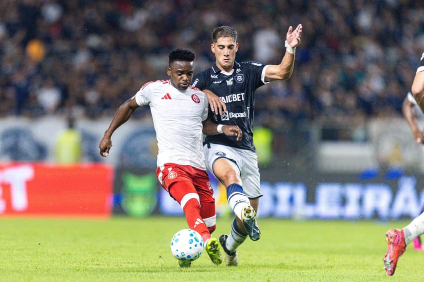 Remo e Internacional empataram por 1 a 1 pelo Brasileirão de 2026 (Foto: Fernando Torres/AGIF)