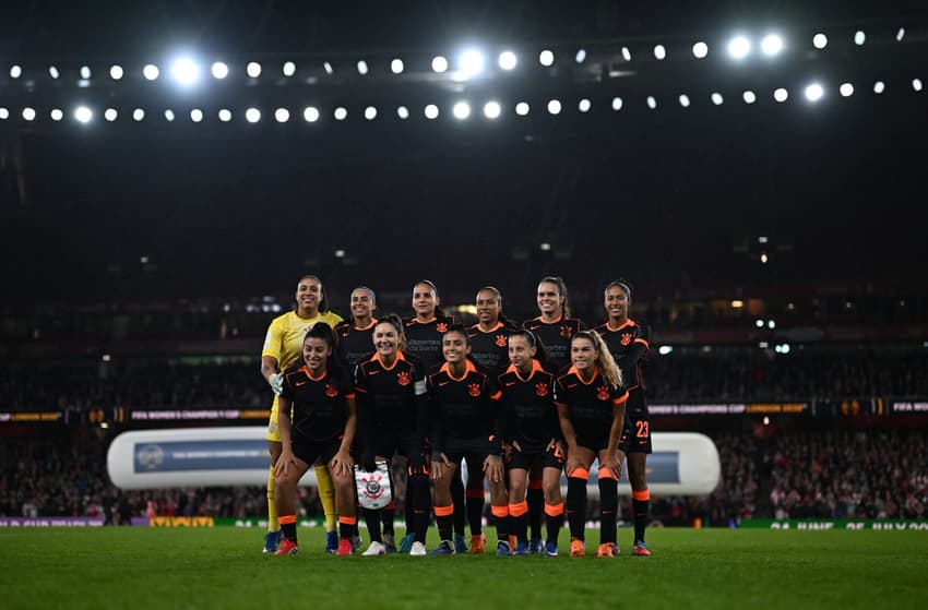 LONDON, ENGLAND - FEBRUARY 01: Players of SC Corinthians pose for a team photograph prior to the FIFA Women's Champions Cup 2026 Final match between Arsenal Women FC and SC Corinthians at Arsenal Stadium on February 01, 2026 in London, England. (Photo by Harriet Lander - FIFA/FIFA via Getty Images)