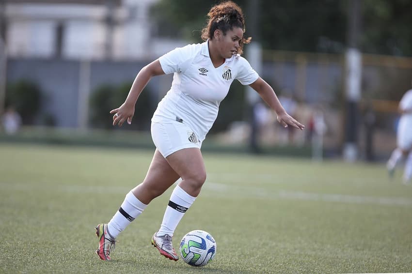 Ana Luiza travou batalha contra o peso (Foto: edro Ernesto Guerra Azevedo/Santos FC)