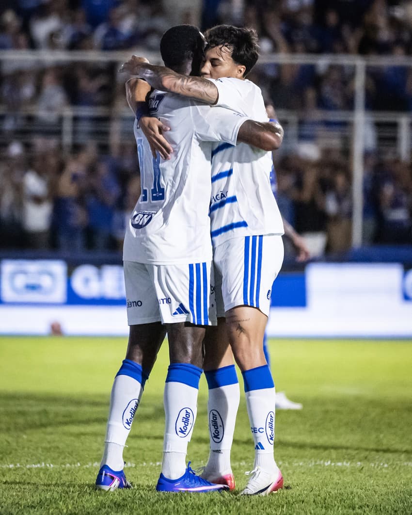 URT x Cruzeiro (Foto: Gustavo Aleixo/Cruzeiro)