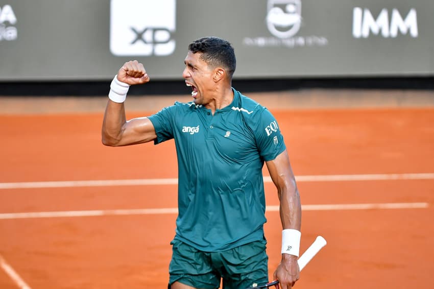 Thiago Monteiro comemora ponto na vitória sobre o sérvio Dusan Lajovic (Foto: Fotojump)