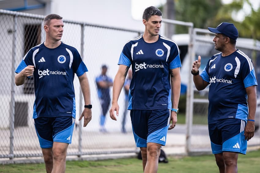 Comissão técnica do Cruzeiro (Foto: Gustavo Aleixo/Cruzeiro) 