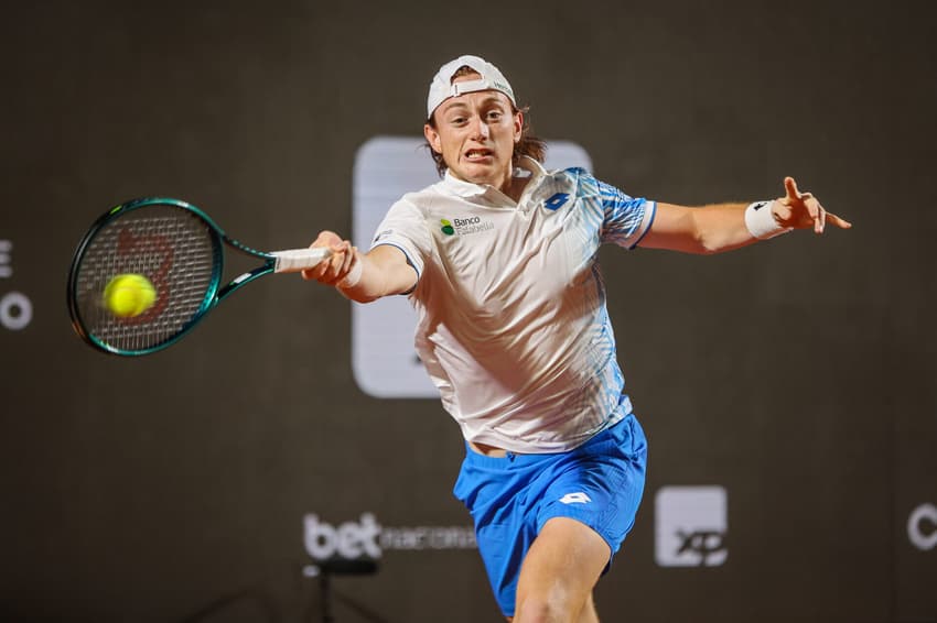 O peruano Ignacio Buse na vitória sobre João Fonseca no Rio Open (Foto: João Pires/Fotojump)