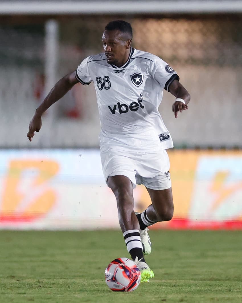 Edenilson Botafogo