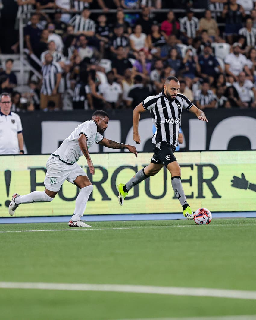 Arthur Cabral foi titular do Botafogo contra o Boavista (Foto: Arthur Barreto/Botafogo)