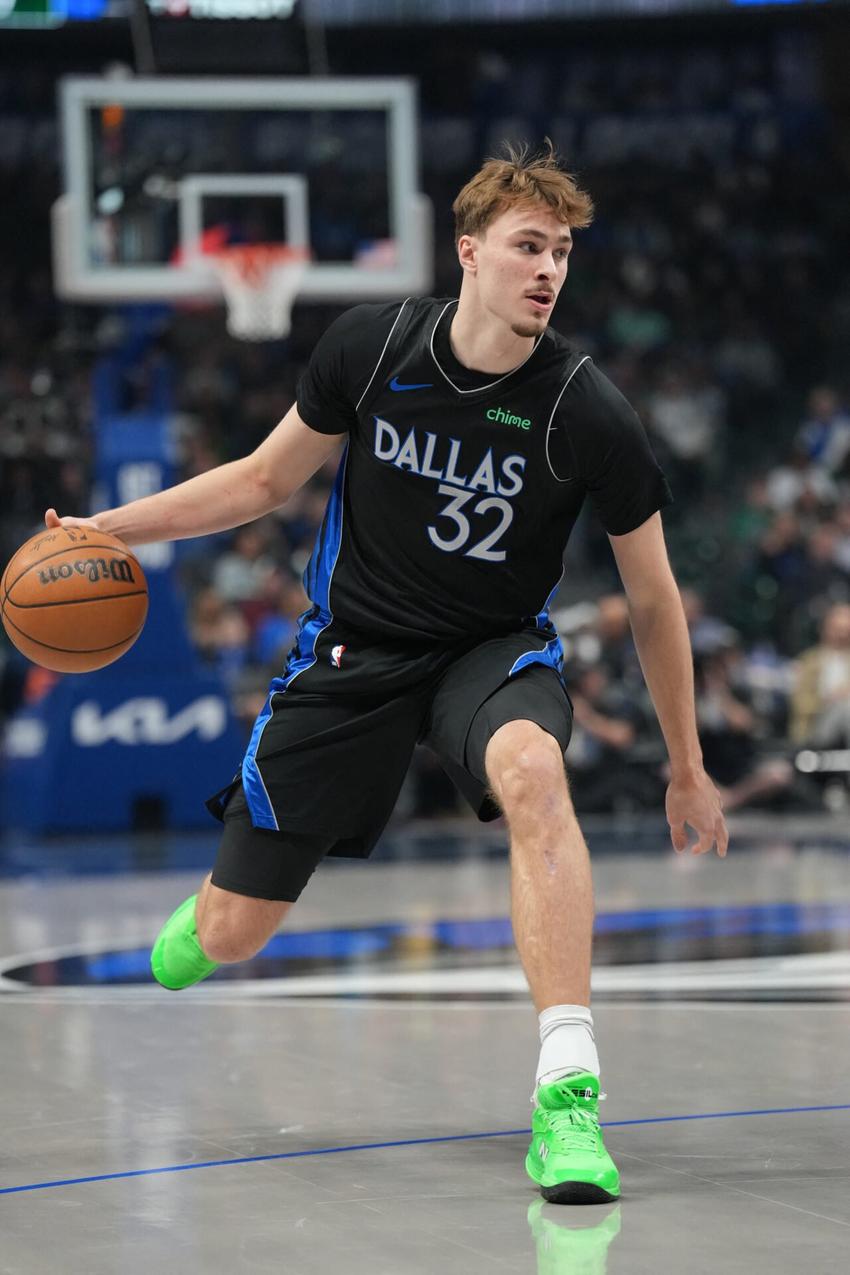 Cooper Flagg, do Dallas Mavericks contra o Boston Celtics em Dallas, em 3 de fevereiro de 2026. (Foto: Glenn James/NBAE/Getty Images/Getty Images via AFP)