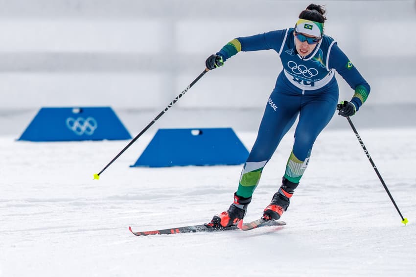 Atleta Brasileira Eduarda Ribera competindo na prova de Sprint do Cross Country nos Jogos Olímpicos de Inverno Milao-Cortina 2026 Foto: Gabriel Heusi/COB