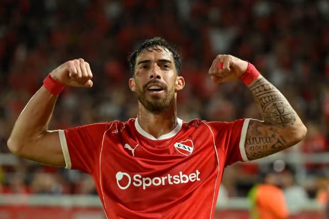 Gabriel Ávalos em ação pelo Independiente (Foto: Reprodução)