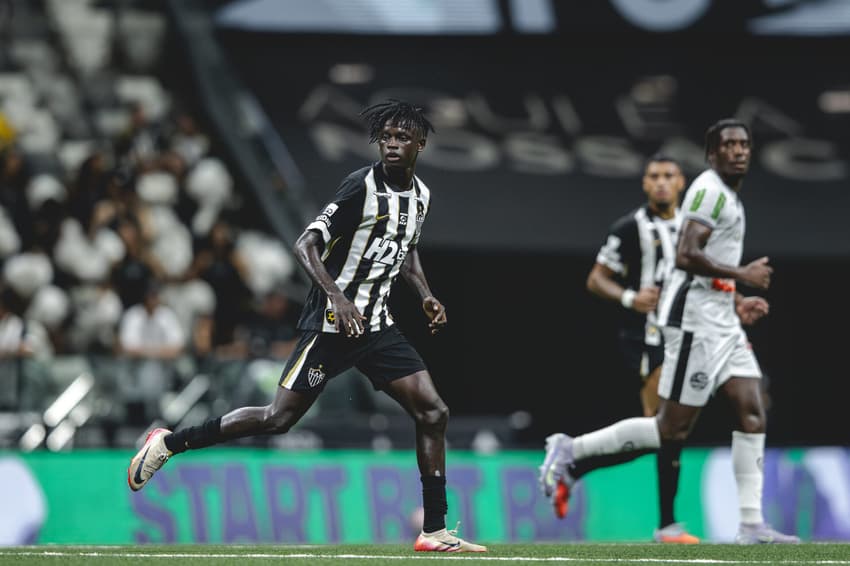 Cissé em estreia como profissional (Foto: Pedro Souza / Atlético-MG)