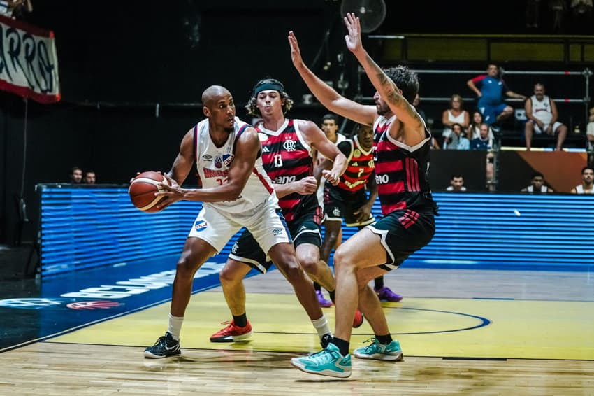 Flamengo perde para o Nacional, mas garante vaga nos playoffs da BCLA (Foto: Divulgação)