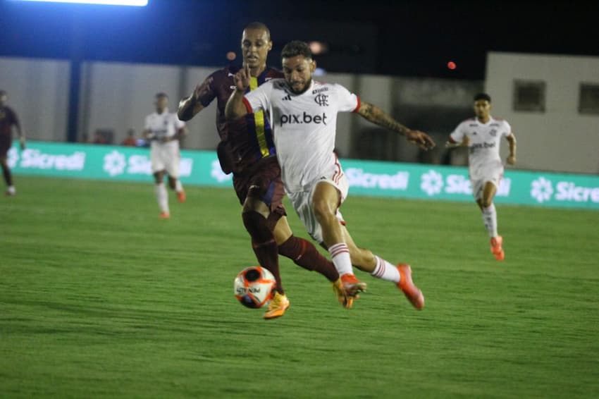 Flamengo e Madureira em campo pelo Carioca de 2025 (Foto: Paulo Sergio Souza Xavier/AGIF/Gazeta Press)